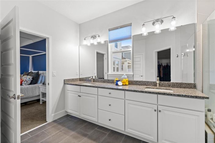 Image No.23-4 Bed House for sale