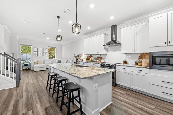 Image No.4-4 Bed House for sale