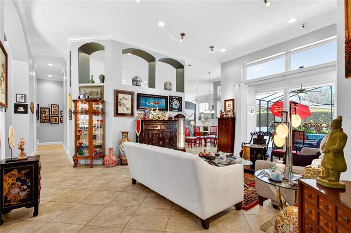 Image No.12-4 Bed House for sale