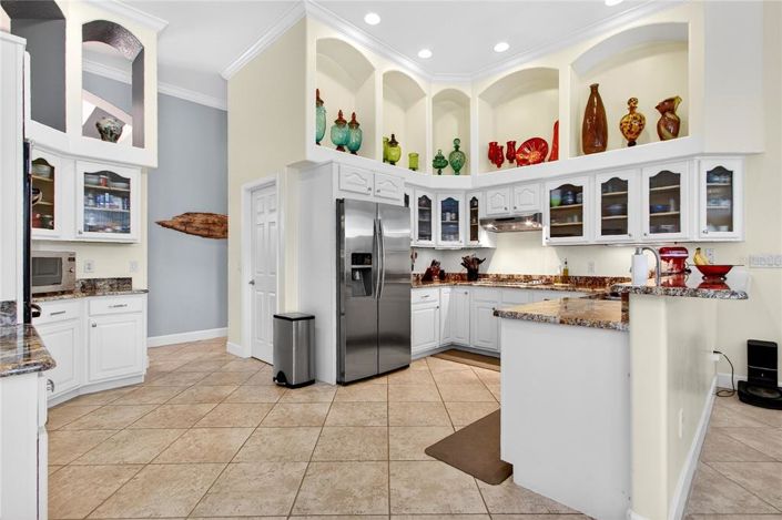 Image No.16-4 Bed House for sale