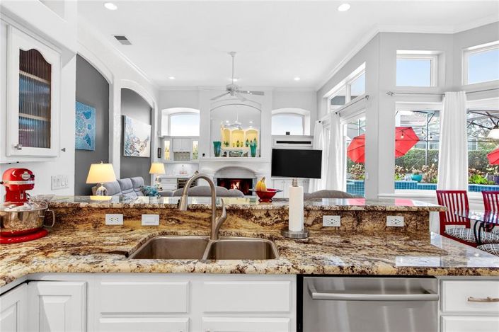 Image No.19-4 Bed House for sale