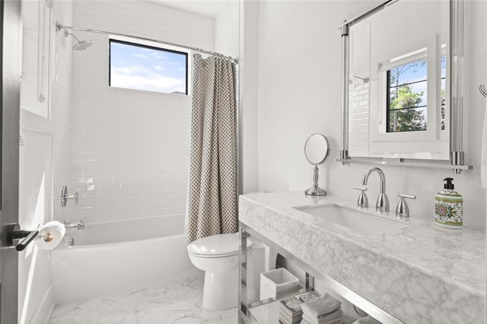 Image No.52-Maison de 4 chambres à vendre à Saint John