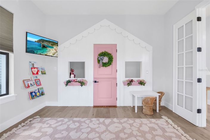 Image No.16-4 Bed House for sale