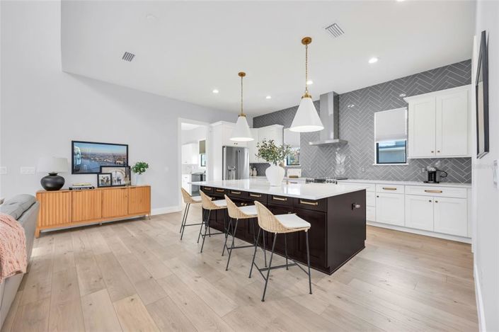 Image No.19-4 Bed House for sale