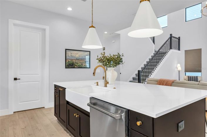 Image No.21-4 Bed House for sale