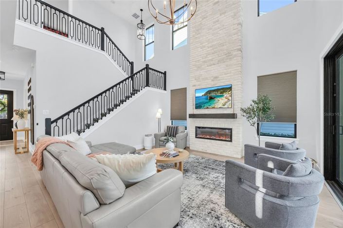 Image No.28-4 Bed House for sale