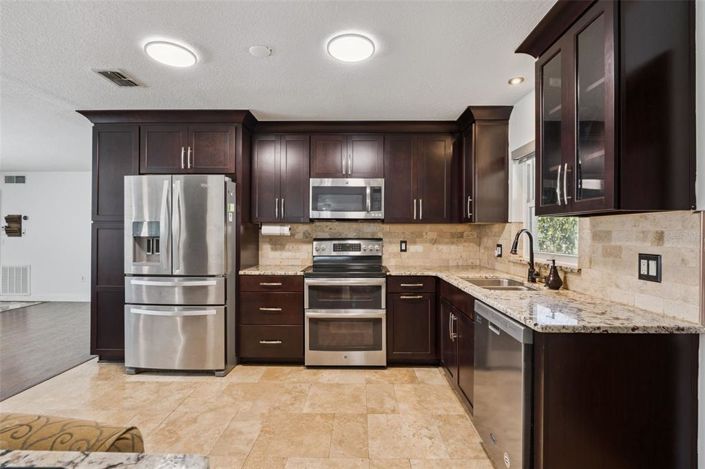 Image No.4-Maison de 4 chambres à vendre à Saint John