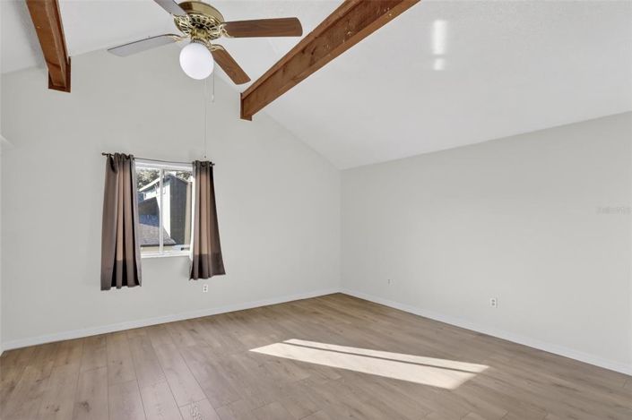 Image No.22-4 Bed House for sale