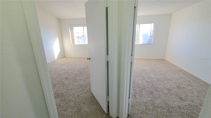 Image No.22-4 Bed Townhouse for sale