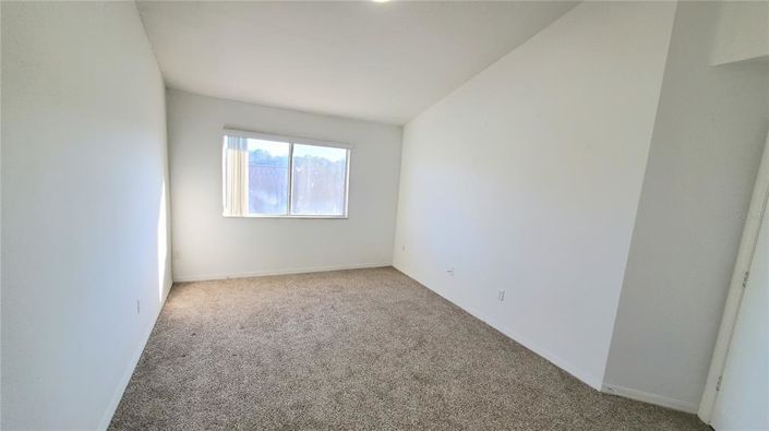 Image No.26-4 Bed Townhouse for sale