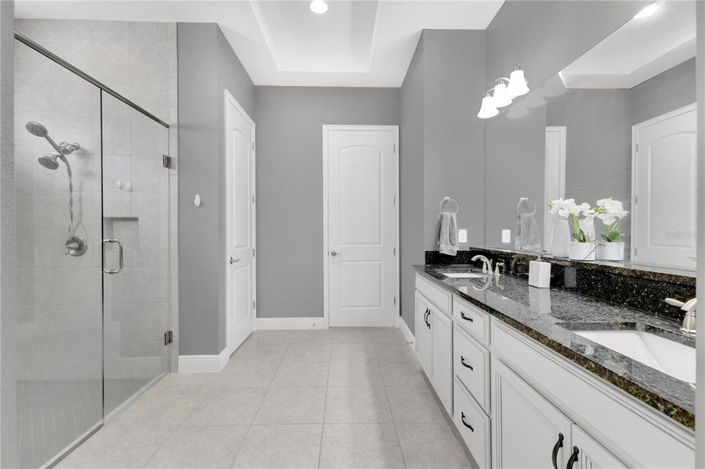 Image No.17-4 Bed House for sale