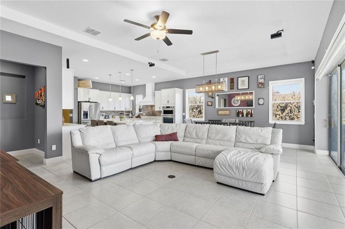 Image No.7-4 Bed House for sale