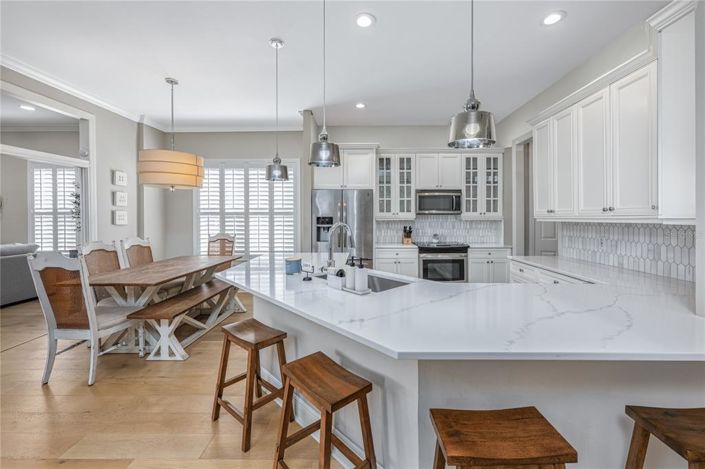 Image No.15-4 Bed House for sale