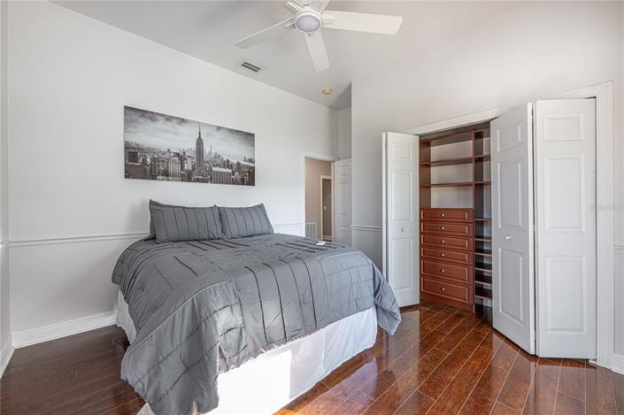 Image No.29-4 Bed House for sale