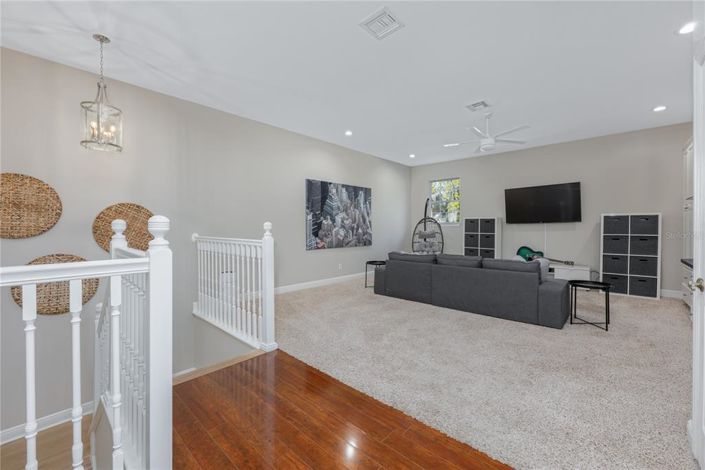 Image No.30-4 Bed House for sale