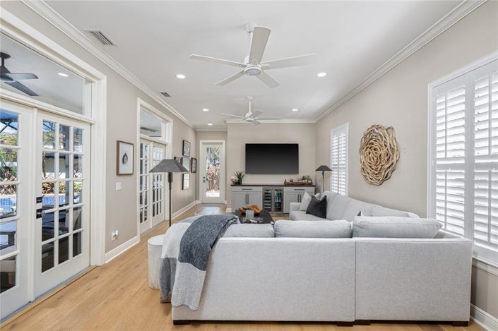 Image No.5-4 Bed House for sale