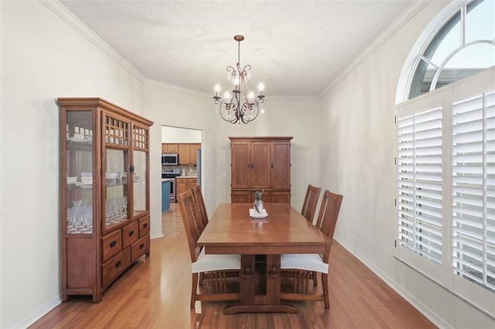 Image No.14-5 Bed House for sale