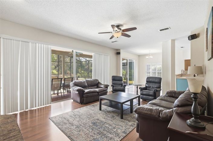 Image No.30-5 Bed House for sale