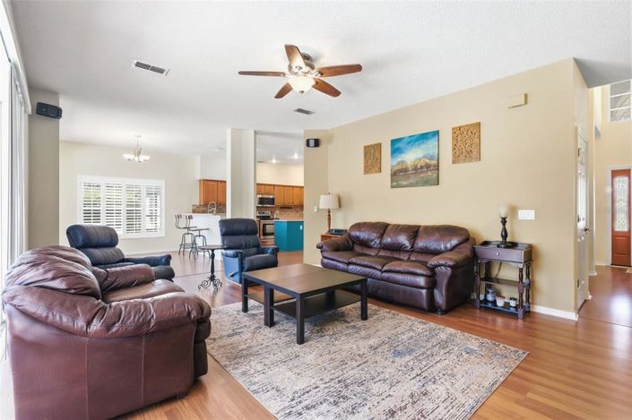 Image No.33-5 Bed House for sale