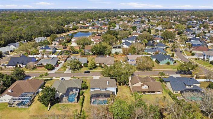 Image No.6-5 Bed House for sale