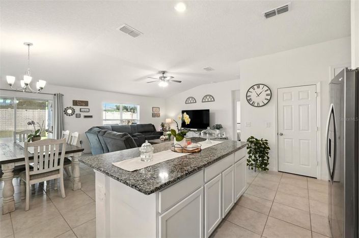 Image No.11-4 Bed House for sale