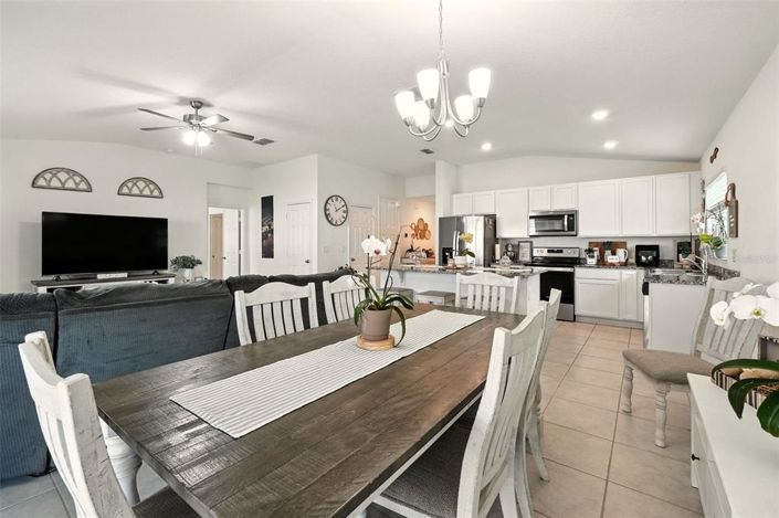 Image No.18-4 Bed House for sale