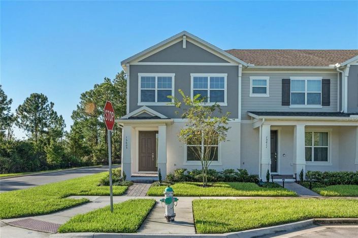 Image No.2-Maison de ville de 4 chambres à vendre à Saint John