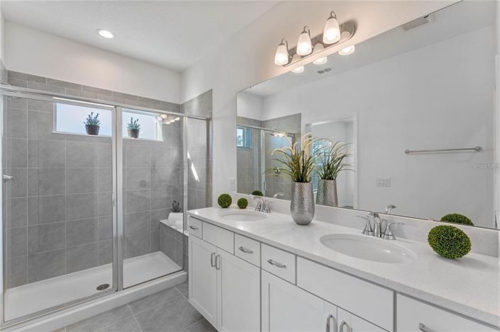 Image No.26-Maison de ville de 4 chambres à vendre à Saint John