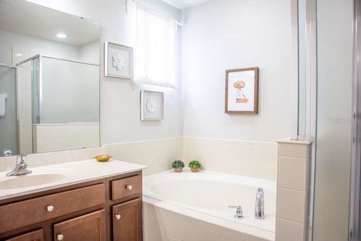 Image No.31-6 Bed House for sale