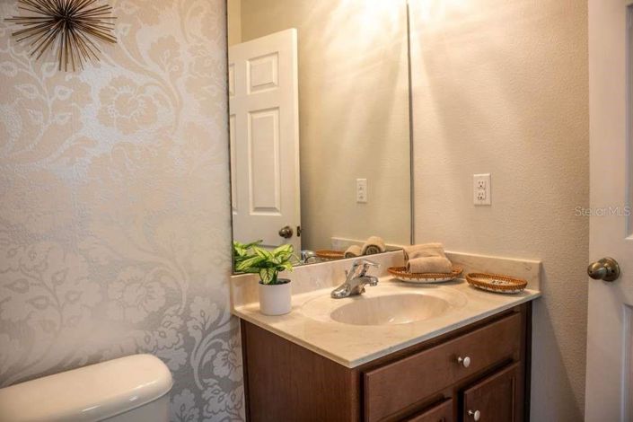 Image No.40-6 Bed House for sale