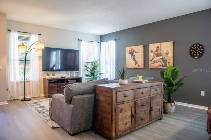 Image No.43-6 Bed House for sale