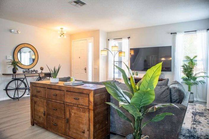 Image No.47-6 Bed House for sale