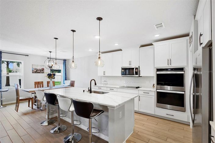 Image No.8-4 Bed House for sale