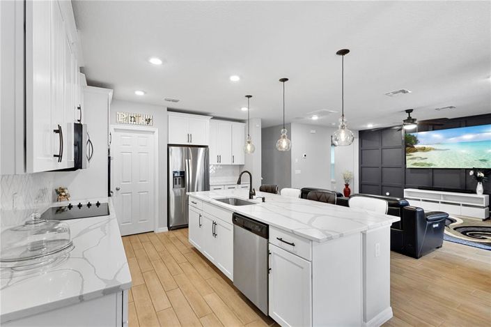 Image No.9-4 Bed House for sale