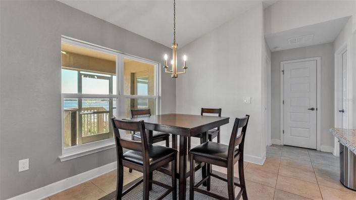 Image No.8-4 Bed House for sale