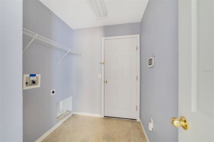 Image No.12-3 Bed House for sale