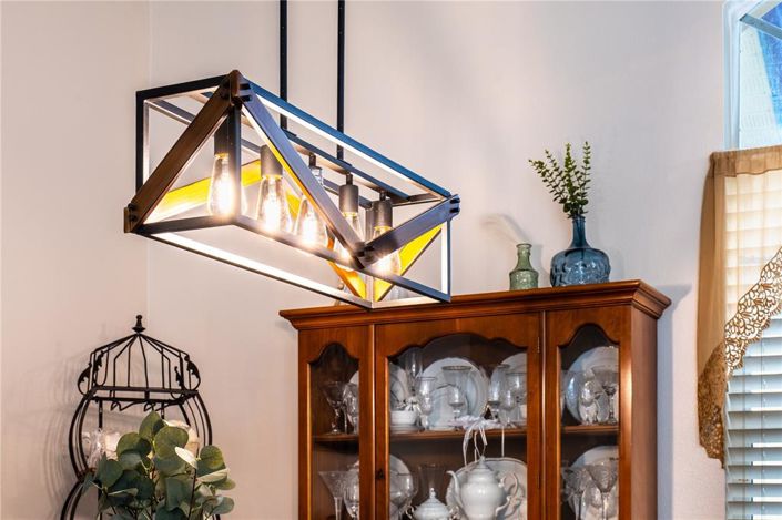 Image No.12-4 Bed House for sale