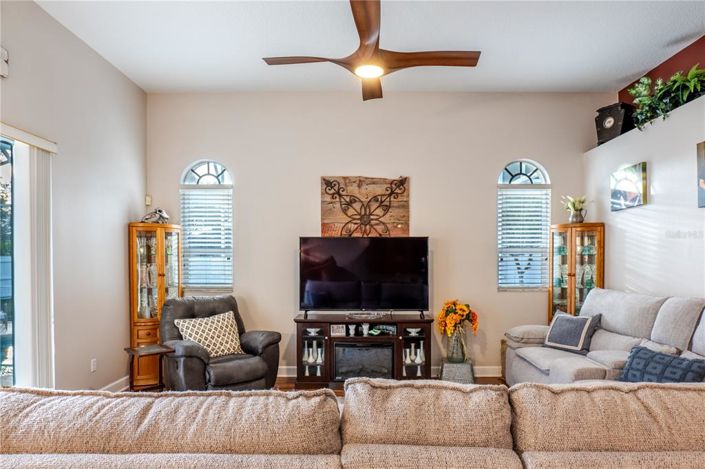 Image No.44-4 Bed House for sale