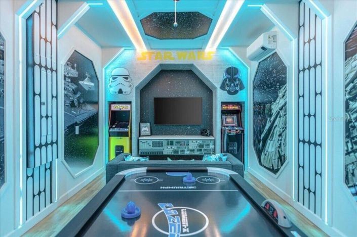 Image No.20-6 Bed House for sale