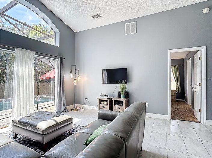 Image No.16-4 Bed House for sale