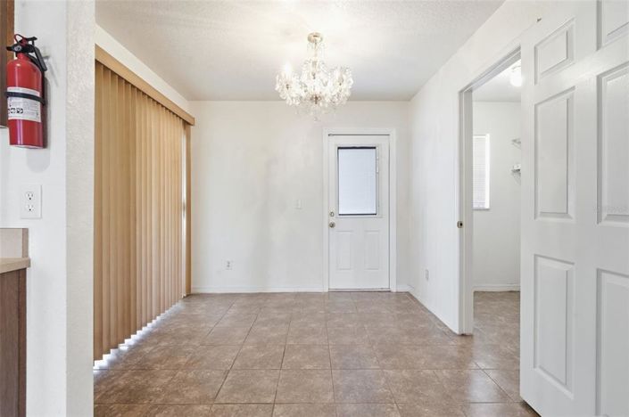 Image No.8-Maison de 4 chambres à vendre à Saint John