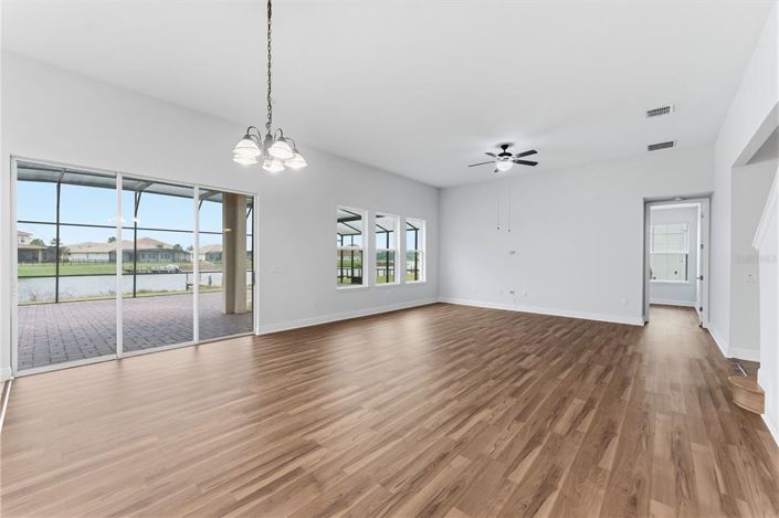 Image No.16-Maison de 4 chambres à vendre à Saint John