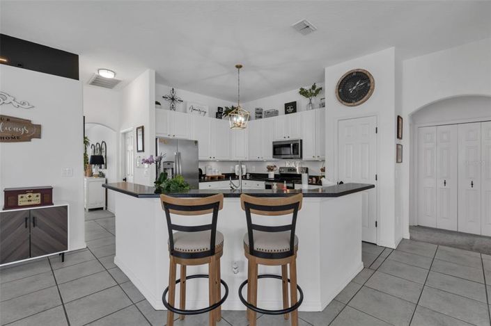 Image No.11-3 Bed House for sale