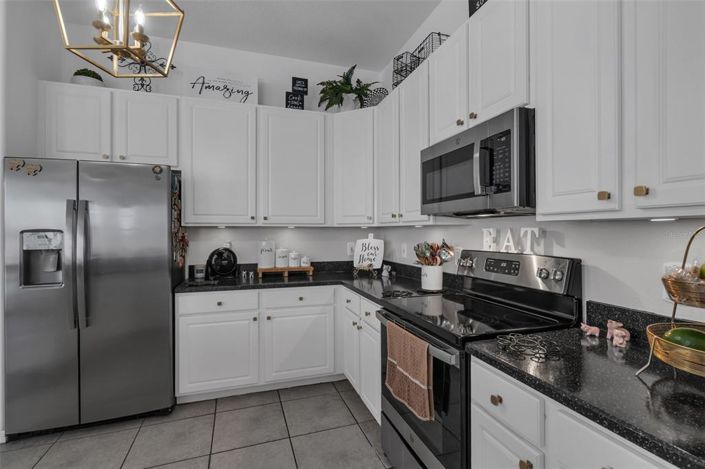 Image No.15-3 Bed House for sale