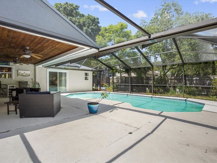 Image No.3-Maison de 4 chambres à vendre à Saint John