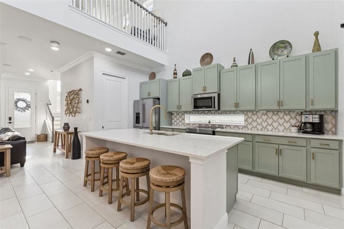 Image No.10-3 Bed House for sale