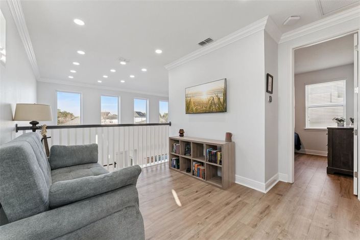 Image No.18-3 Bed House for sale