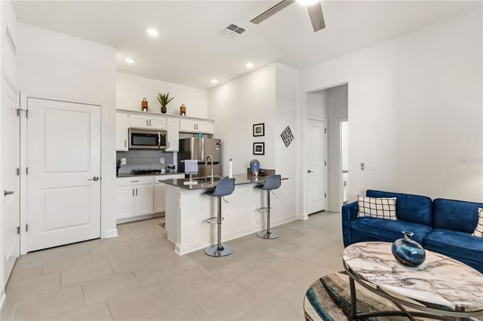 Image No.30-4 Bed House for sale