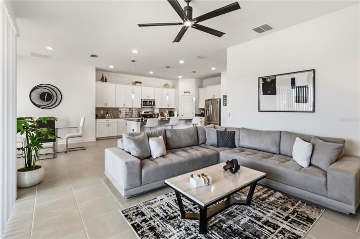 Image No.8-4 Bed House for sale