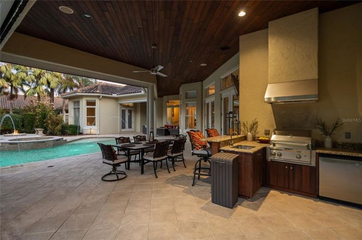 Image No.33-5 Bed House for sale